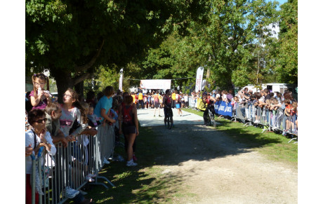 la video des 10/20 km La course des jeunes est en ligne